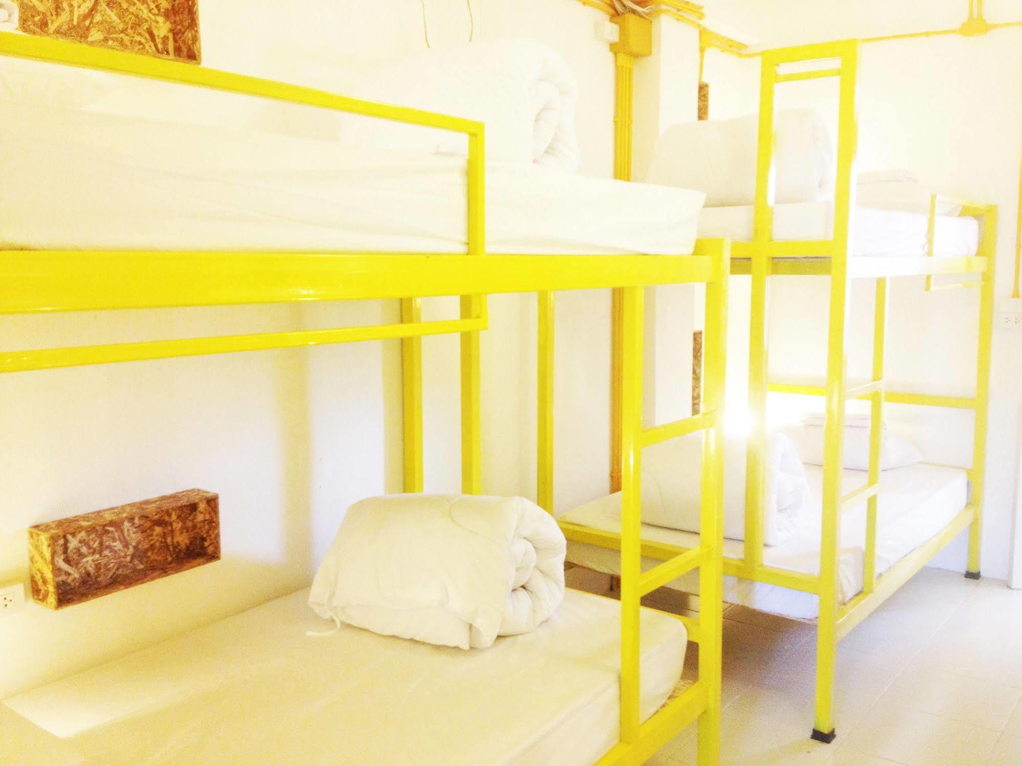 Safe And Sound Hostel Chiang Mai Buitenkant foto