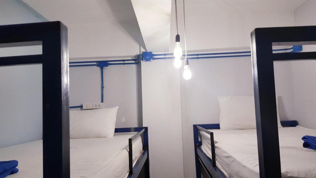 Safe And Sound Hostel Chiang Mai Buitenkant foto